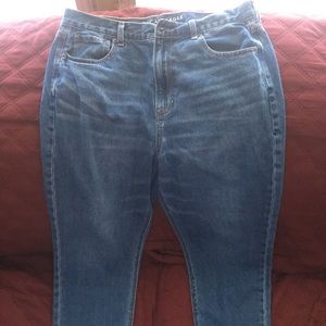 American Eagle Mom Jeans
